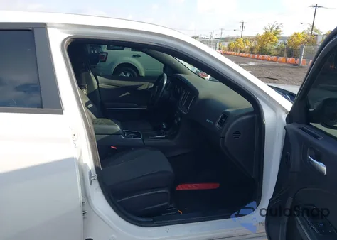 2015 Dodge Charger Se z USA, uszkodzony, nr VIN 2C3CDXFG9FH848644